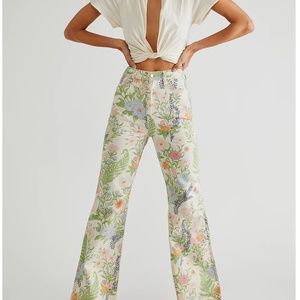 Wrangler and Free People Wanderer 626 High-Rise Flare Jeans W26 L34